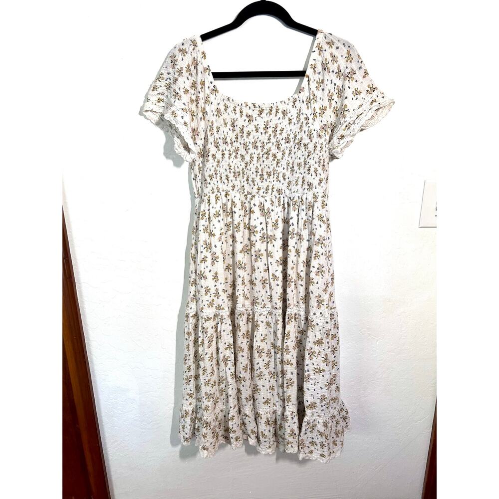 Women’s Cream Rustic Ditsy Floral Print Cottagecore Smocked Prairie Midi Dress - Picture 3 of 7
